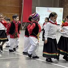 Danzas Folclóricas Pre Kínder y Kínder