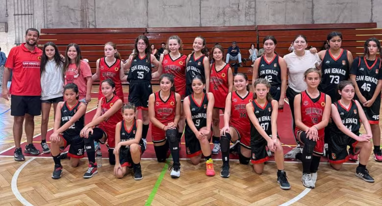 Inauguración del año deportivo en el colegio San Ignacio El Bosque