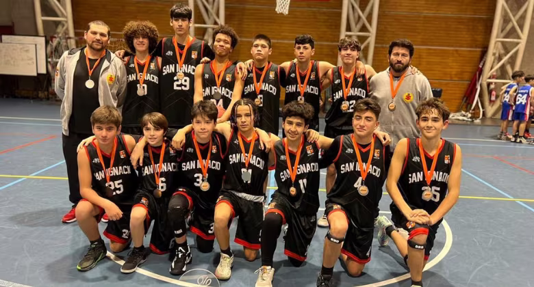 Colegio San Ignacio logra el 2° Lugar en Torneo Libascopar de Básquetbol