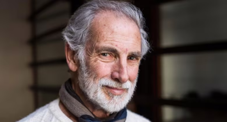 En memoria de nuestro querido exalumno, Héctor Noguera Illanes