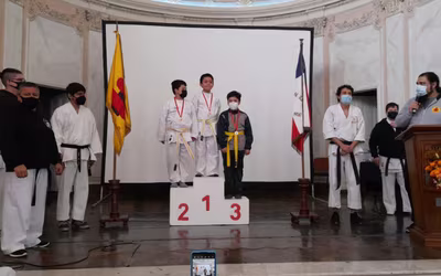 Ceremonia de Graduación y Cambio de Cinturón en la Rama de Karate del Colegio San Ignacio