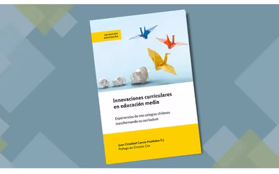 Lanzamiento de libro “Innovaciones curriculares en educación media”