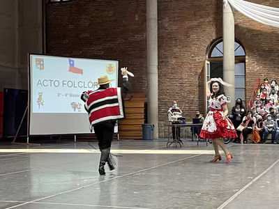 Danzas Folclóricas 3° y 4° Básicos