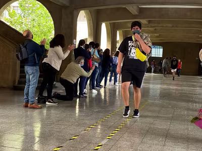 "El Pasillo" IVº Medios