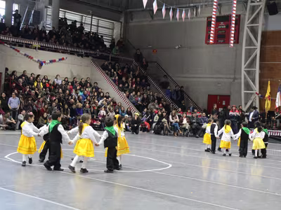 Bailes Folclóricos - Primer Ciclo