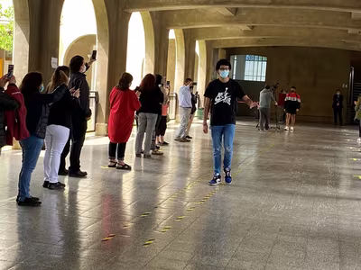 "El Pasillo" IVº Medios
