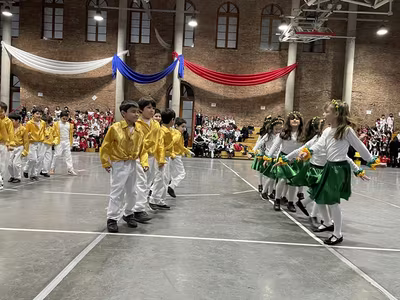 Danzas Folclóricas 1° y 2° Básico