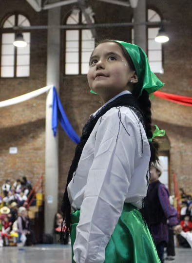 Bailes Folclóricos Pre Kínder a 4° Básico