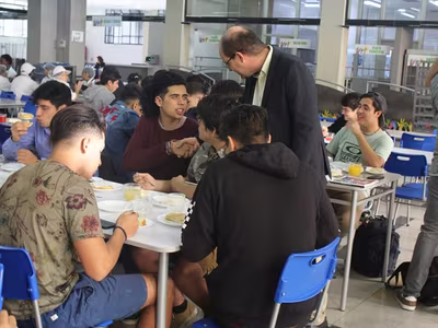 Desayuno Ex Alumnos Generación 2018