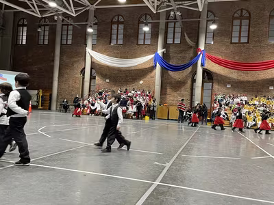 Danzas Folclóricas 1° y 2° Básico