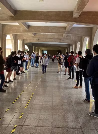 "El Pasillo" IVº Medios