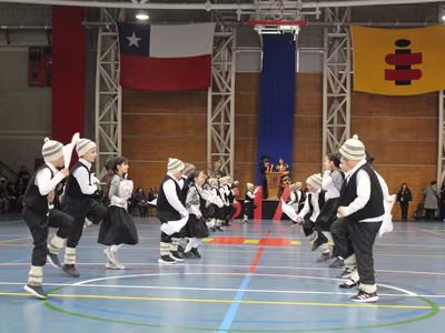 Bailes Folclóricos 2° a 4° Básico y III° Medios II
