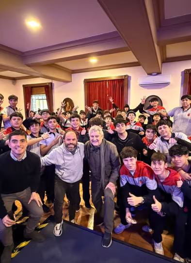Charla Deportiva - II°Medios: Claudio Jorquera de las canchas del Colegio San Ignacio al básquetbol