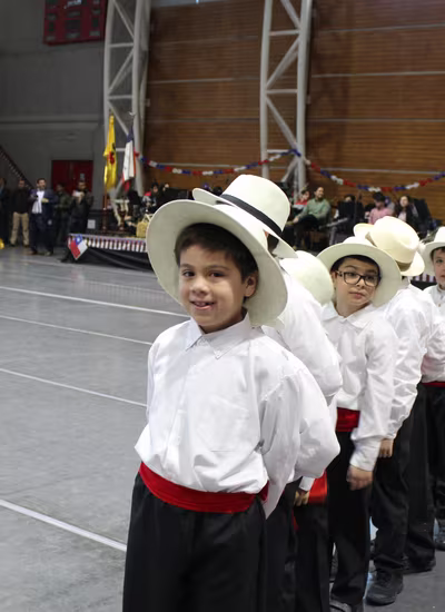 Bailes Folclóricos - Primer Ciclo