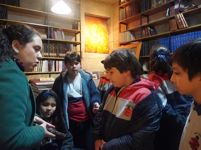 Visita Archivo del Colegio - 5° Básicos.