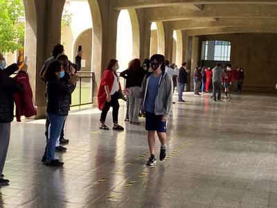 "El Pasillo" IVº Medios