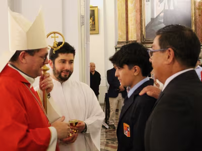 Sacramento de la Confirmación - III° Medios-.
