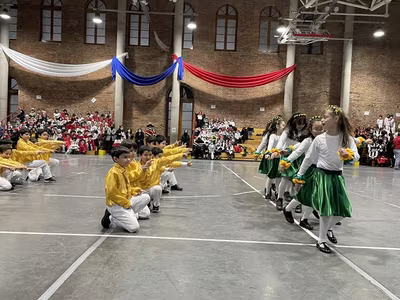 Danzas Folclóricas 1° y 2° Básico