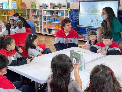 Estudiantes de Intercambio Cuentan cuentos.