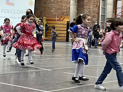 Danzas Folclóricas Pre Kínder y Kínder