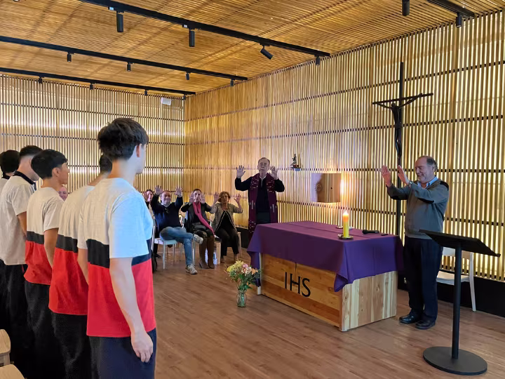 Ceremonia de envío: Experiencia de Hospedería IV°Medios