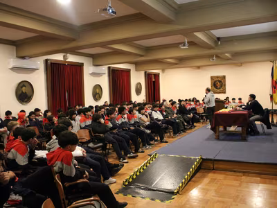 Charla Deportiva - II°Medios: Claudio Jorquera de las canchas del Colegio San Ignacio al básquetbol