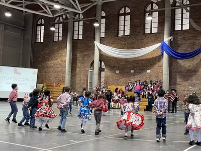 Danzas Folclóricas Pre Kínder y Kínder