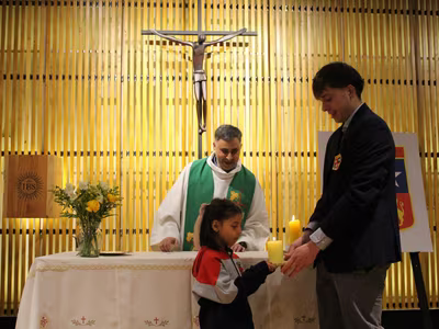 Liturgia Imposición de Insignias Kínder