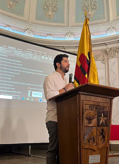 Jornada: ¿Cómo sueño mi IV medio?