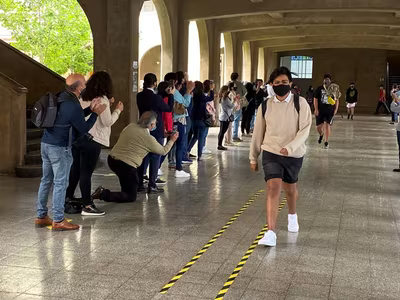 "El Pasillo" IVº Medios