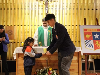 Liturgia Imposición de Insignia Kínder
