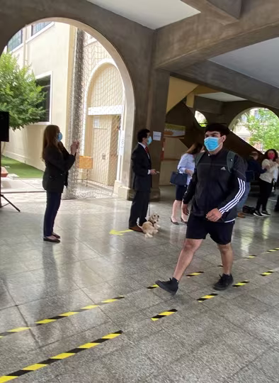 "El Pasillo" IVº Medios