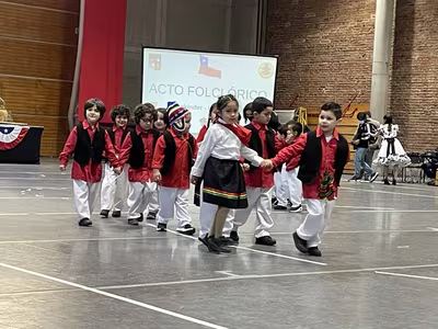 Danzas Folclóricas Pre Kínder y Kínder