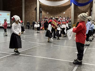 Danzas Folclóricas 1° y 2° Básico