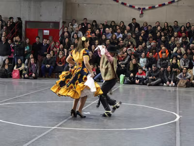 Bailes Folclóricos - Primer Ciclo