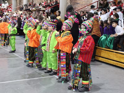Bailes Folclóricos - Primer Ciclo