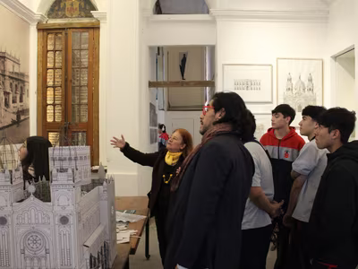 Visita pedagógica del electivo de Diseño y Arquitectura: Casa Larraín Bravo