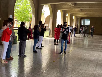 "El Pasillo" IVº Medios