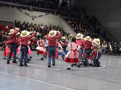 Bailes Folclóricos - Primer Ciclo