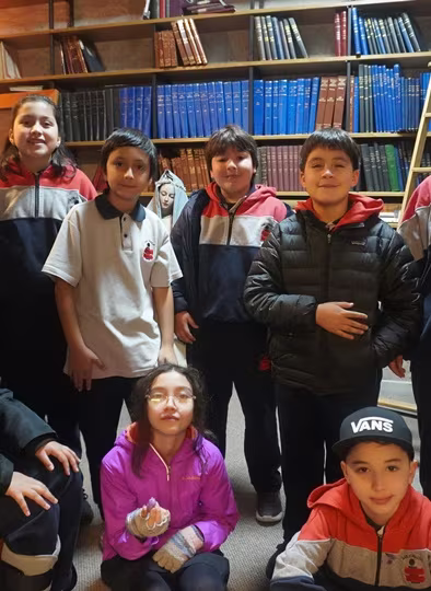 Visita Archivo del Colegio - 5° Básicos.