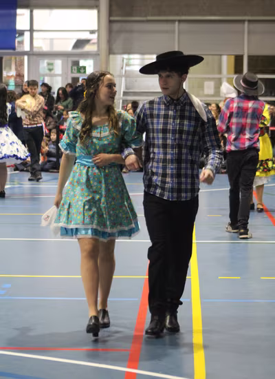 Bailes Folclóricos PK a 1° Básico y IV° Medios I