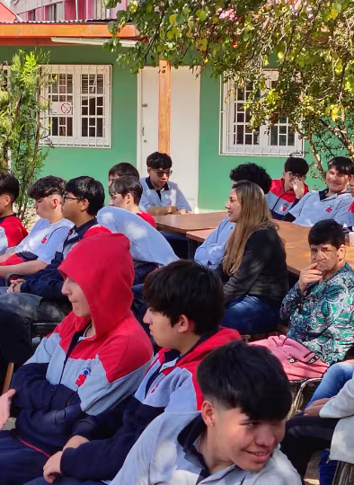 Llevando esperanza: Jóvenes en Misión Pascual