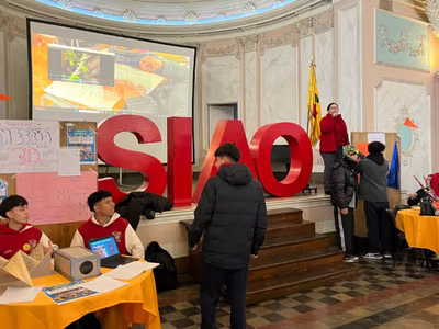 Feria Electividad - II° Medios
