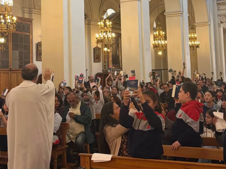 Liturgia entrega de Biblias 3°Básicos