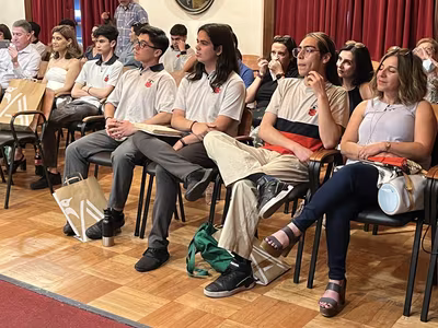 Entrega Reconocimientos IV° Medios