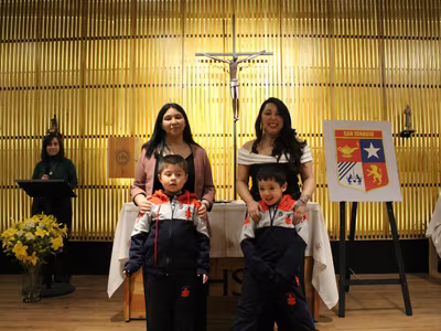 Liturgia Imposición de Insignias Kínder