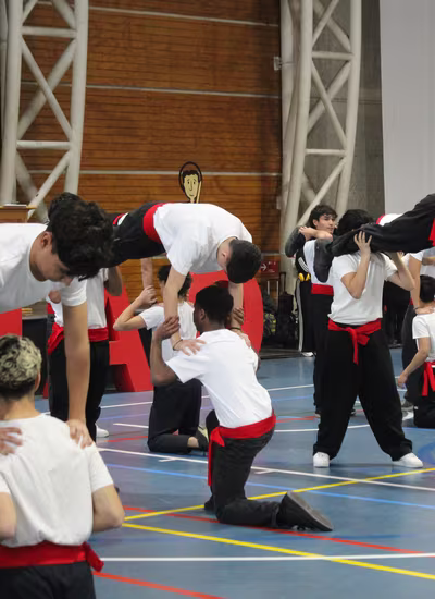 Bailes Folclóricos 2° a 4° Básico y III° Medios I