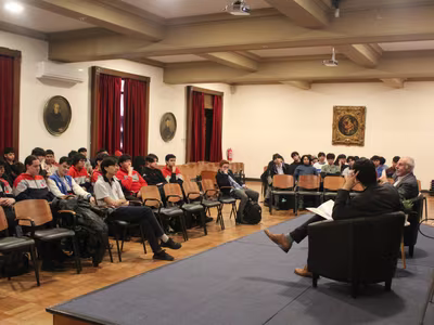 Charla vocacional con Fernando Paulsen