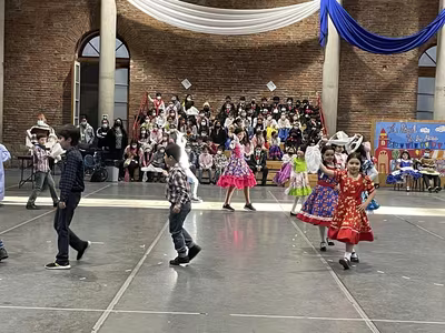 Danzas Folclóricas 3° y 4° Básicos