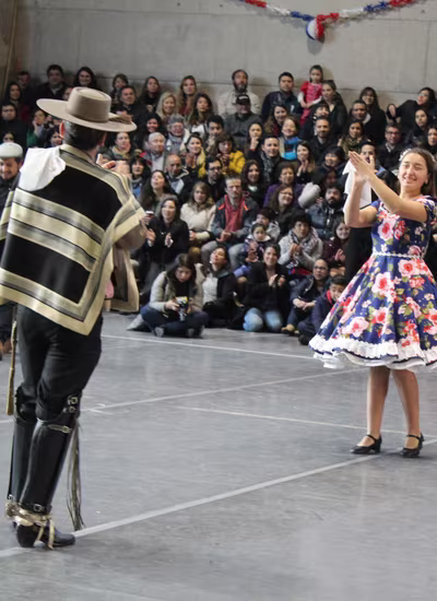 Bailes Folclóricos - Primer Ciclo
